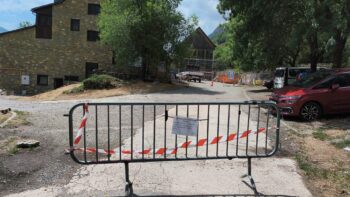 Parking EMB cerrado por obras
